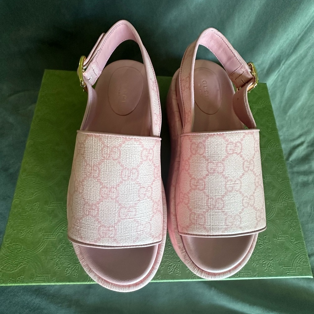 Gucci Pink Sandals with Monogram Slingback Design